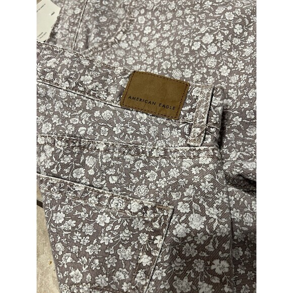 American Eagle Jeans Womens 8 90's Straight Leg Regular Floral Flower AOP NEW - Picture 5 of 12